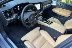 VolvoV60-T8AWD_AutoRok2026_05