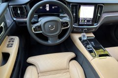 VolvoV60-T8AWD_AutoRok2026_08