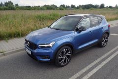 VolvoXC40_2021_01