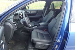 VolvoXC40_2021_04