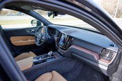 VolvoXC60_Test2023_AutoRok_02
