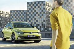 VolkswagenGolf_AutoRok_2019_01