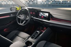 Volkswagen Golf_AutoRok_2019_03