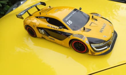 Ninco – Renault R.S.01: Szybka jazda