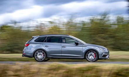 Seat Leon ST Cupra 370 Carbon – Jest się o co bić