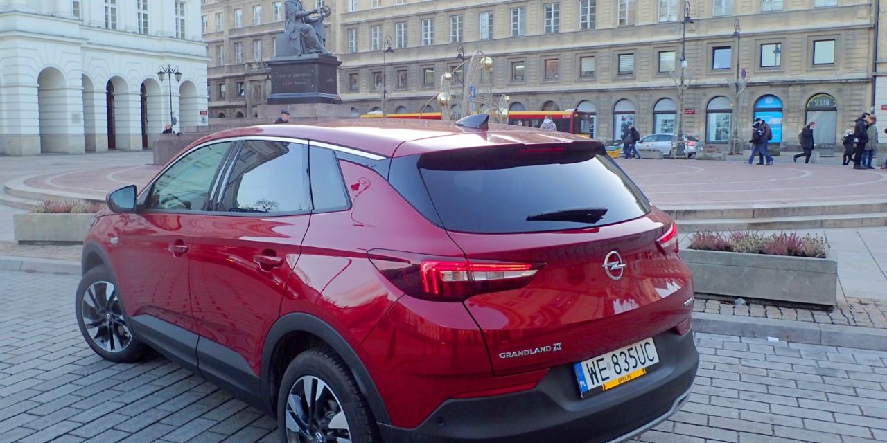 Opel Grandland X: Oszczędnie i lajfstajlowo