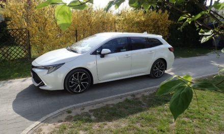 Toyota Corolla TS Kombi 2.0 Hybrid – Znowu atrakcyjna