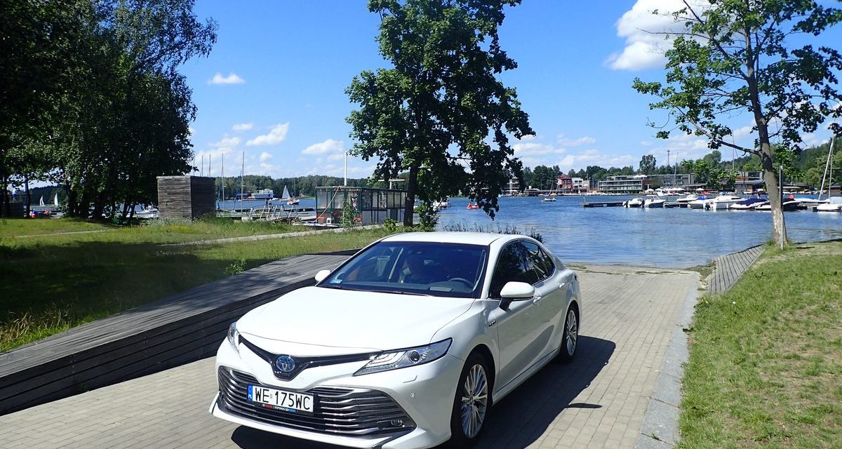 Toyota Camry – Luksus bez Lexusa