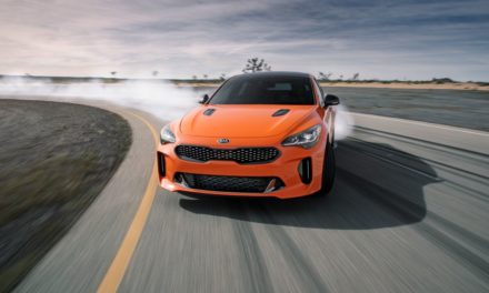 Kia Stinger GTS – Palenie gum