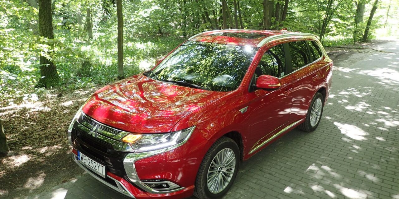 Mitsubishi Outlander PHEV – Elektryczno-spalinowy SUV