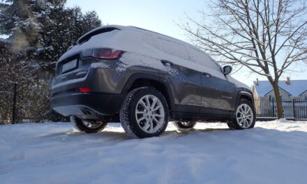 Jeep Compass Limited 1.3 Turbo 4xe – Puszysty elegant