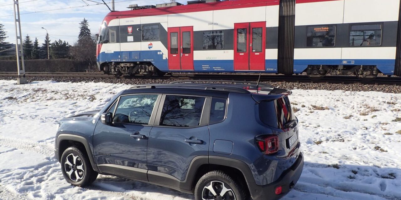 Jeep Renegade 4xe – Naelektryzowany offroader