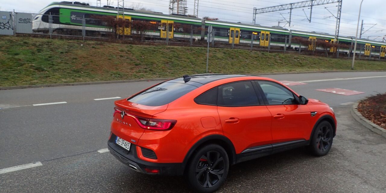 Renault Arkana R.S. Line E-Tech – Francuski modniś