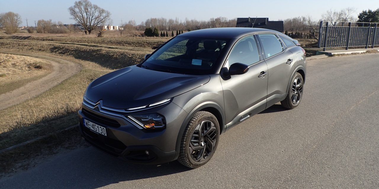 Citroen C4 – Grafit czy czerwień?