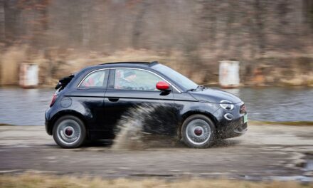 Fiat 500C Red Electric – Czarny Red