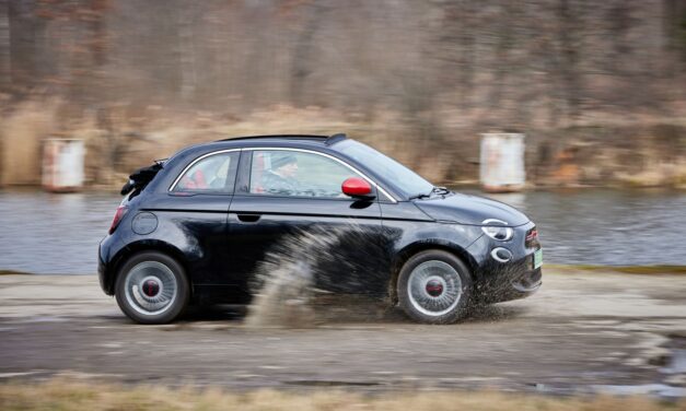 Fiat 500C Red Electric – Czarny Red