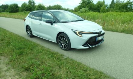 Toyota Corolla Touring GR Sport – Odświeżona rekordzistka