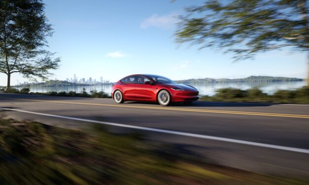 Tesla Model 3 – Drugi bieg bestsellera