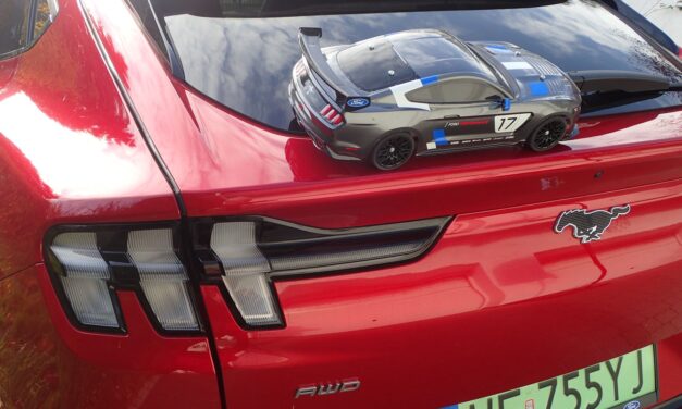 Ford Mustang GT4 – I ty możesz się ścigać