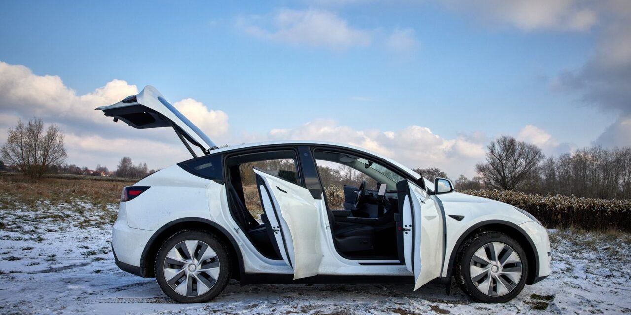 Tesla Model Y – Kapsuła przyszłości