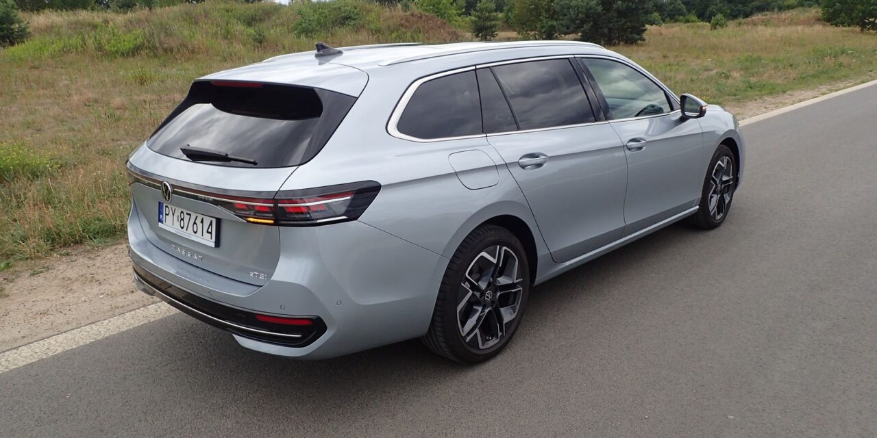 Volkswagen Passat Elegance eTSi mHEV – Ostatni podmuch?