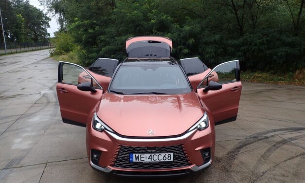 Lexus LBX Cool – Miedź na wagę złota