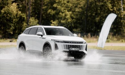 Omoda 9 Super Hybrid – Test na Torze Modlin