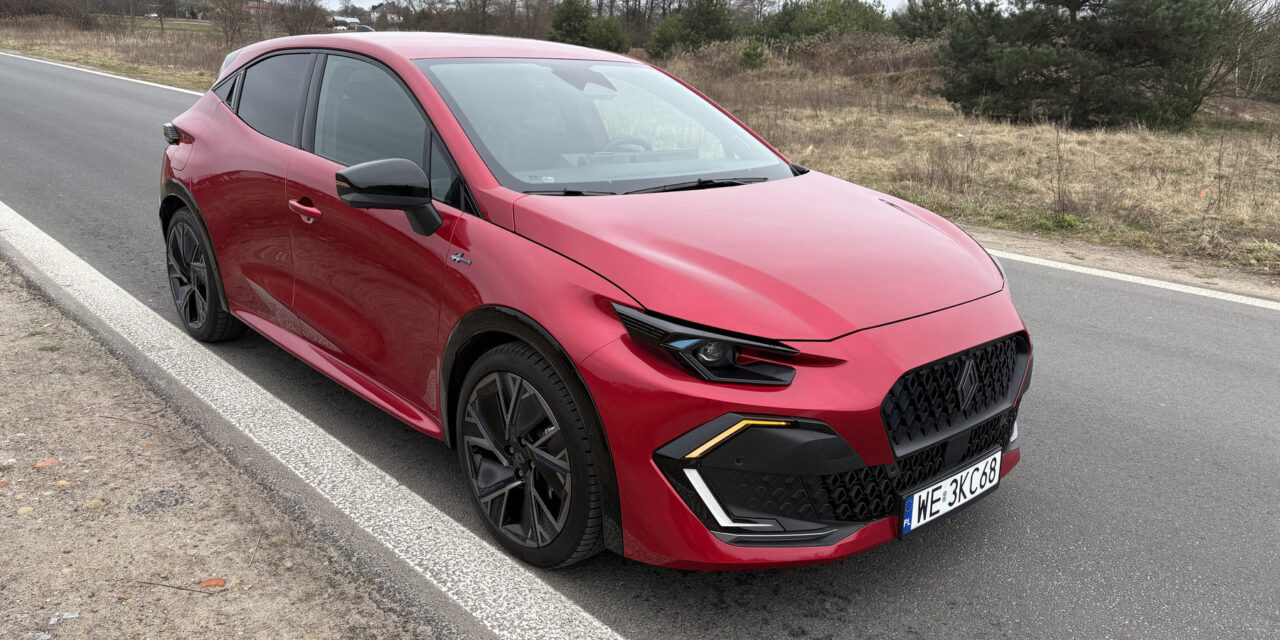 Renault Clio esprit Alpine full hybrid E-Tech 160 – Drogowy show