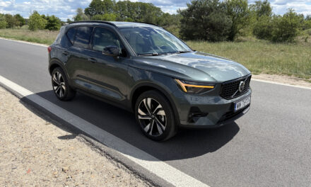 Volvo XC40 B3 … A jednak się toczy …